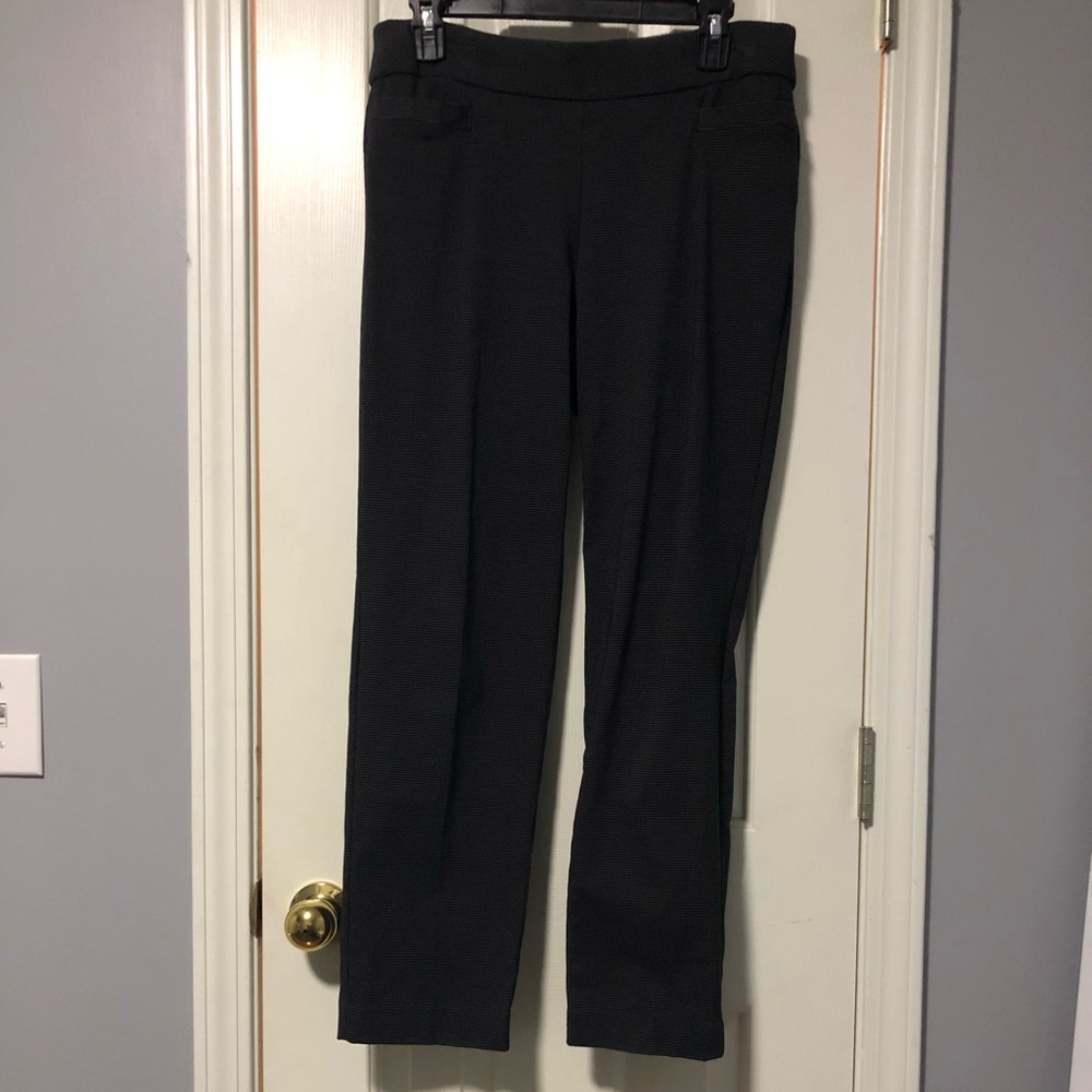 Briggs black pull on dress pants. 10P